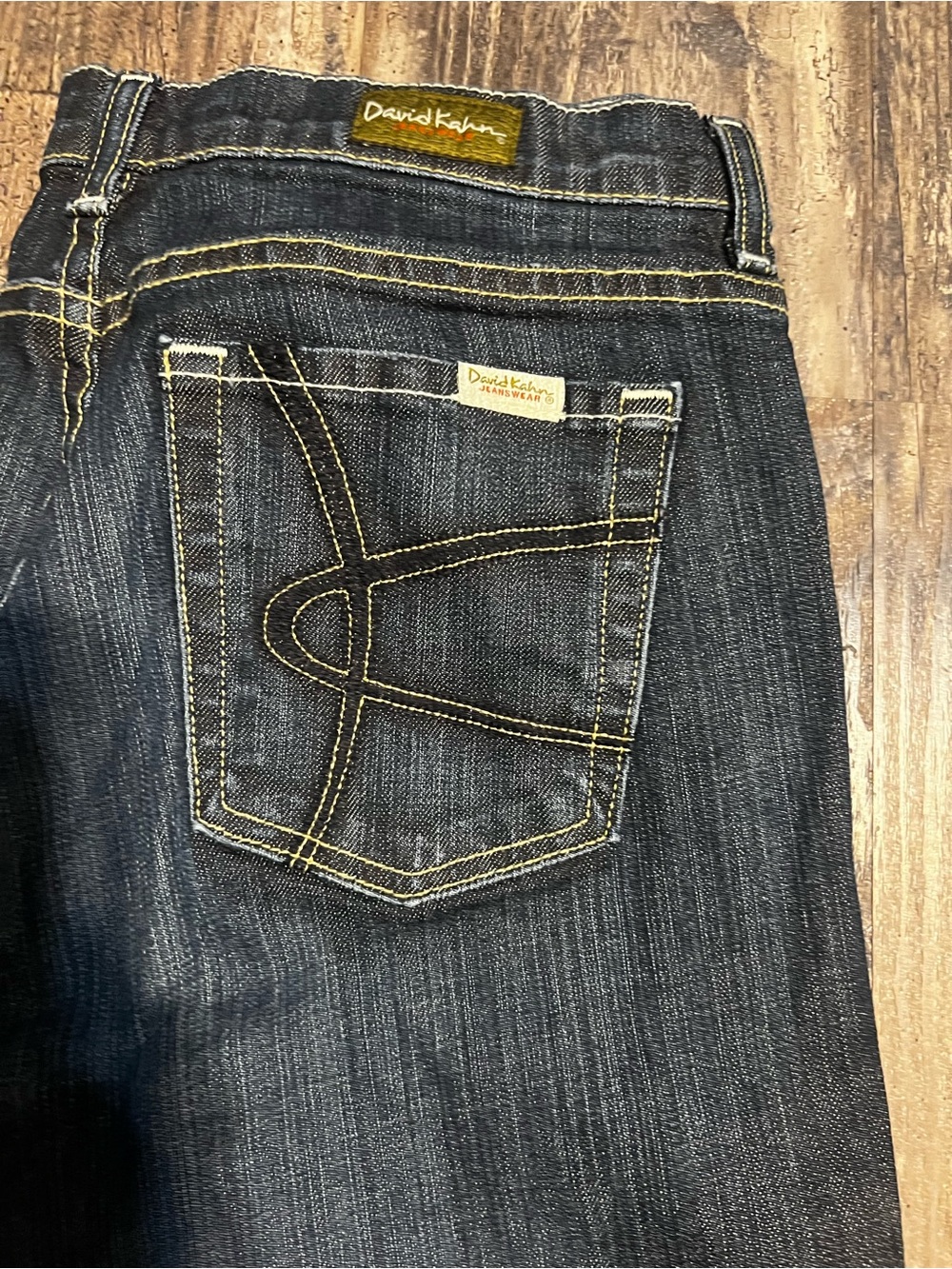 David Kahn Women's Straight Leg Capris Jeans, Yellow Stitching, Size 30